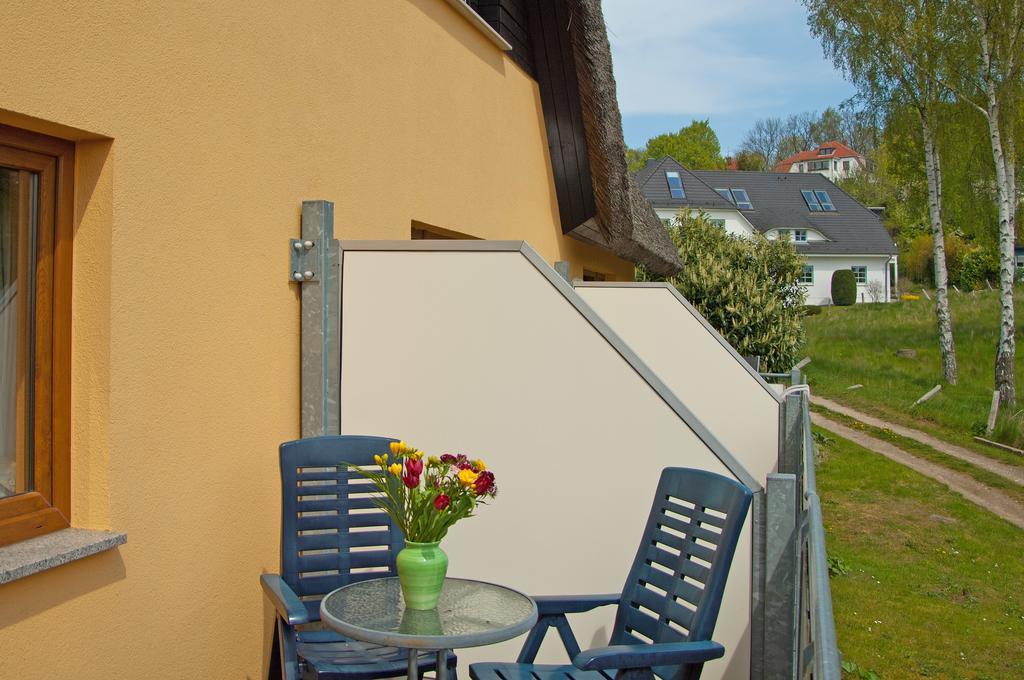 Ferien Unterm Reetdach In Gohren Hotel Goehren  Exterior foto